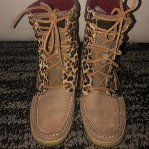Women’s cheetah printed boots size 7